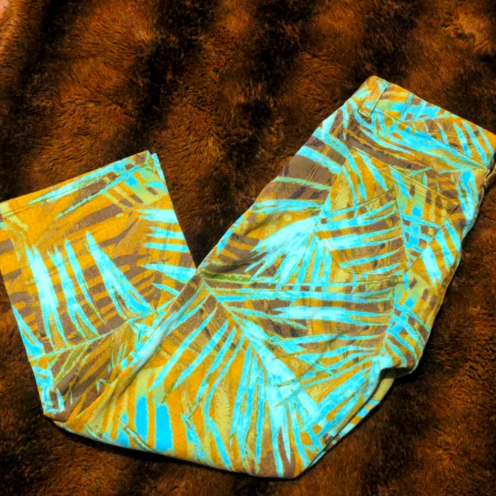 DKNY tropical capri jeans